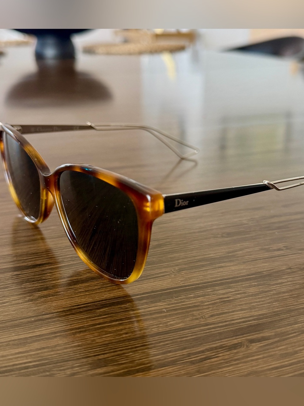 Dior Confident 2 Tortoiseshell Cat-Eye Sunglasses with Dark Lenses - Picture 2 of 6